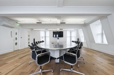 Modern IT Boardroom