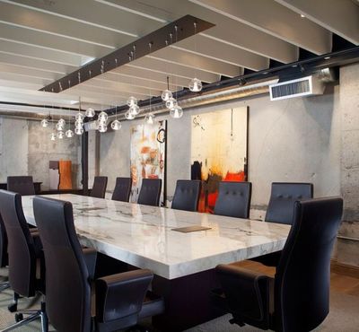 Modern IT Boardroom