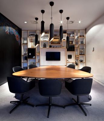 Contemporary IT Boardroom
