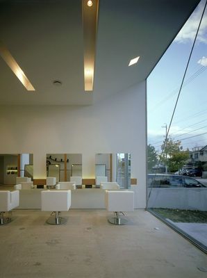 Minimalist Beauty Salon