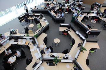 Contemporary Corporate Workstation