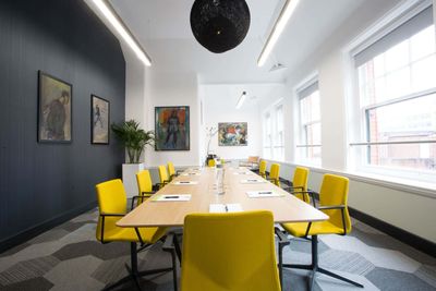 Modern IT Boardroom