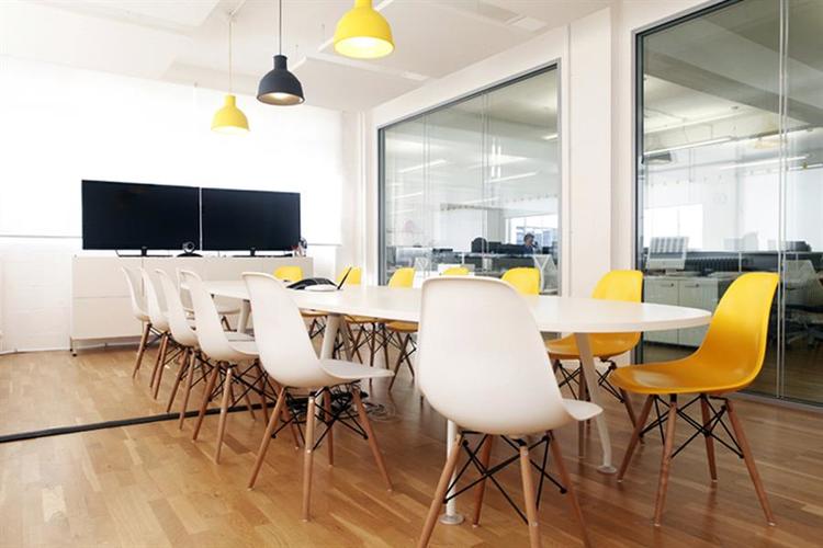 Modern Meeting Room