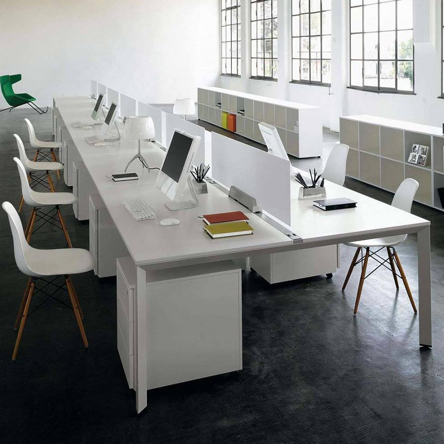 Minimalist IT Workstation
